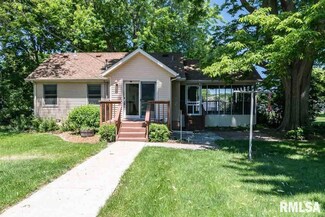 1534 1st St, Rapids City, IL 61278