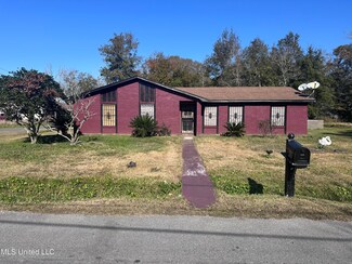 6601 Clark Ave, Moss Point, MS 39563