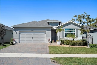 2880 NE Breezeway Cir, Jensen Beach, FL 34957