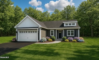 101 Sandhill Rd, Greenfield Center, NY 12833