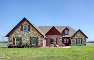1718 E Fir Rd, Carthage, MO 64836