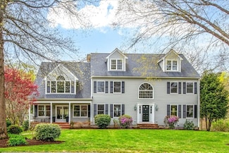 9 Acorn Cir, Medfield, MA 02052