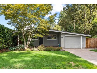 545 Hemlock St, Lake Oswego, OR 97034