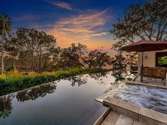 271 Ocean View Ave, Del Mar, CA 92014