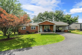 2737 Barrenridge Rd, Staunton, VA 24401