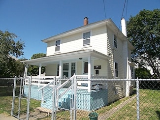 23 P St- Winter Rental- Dec -June Unit Whole House, Hull, MA 02045