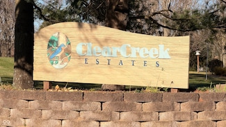 220 Robin Run Ct, Washington Township, IN 46151