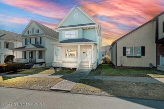 1020 Maple St, Scranton, PA 18505