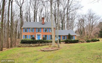 4 Overshot Ct, Phoenix, MD 21131