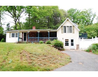 185 Little Rest Rd, Brimfield, MA 01010