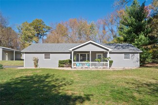5945 Old Alton Edwardsville Rd, Edwardsville, IL 62025