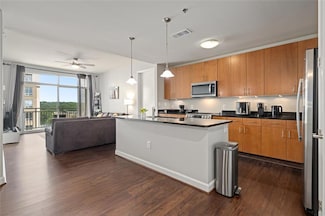711 Cosmopolitan Dr NE Unit 600, Atlanta, GA 30324