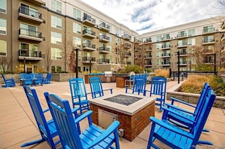 120 Towne St Unit 111, Stamford, CT 06902