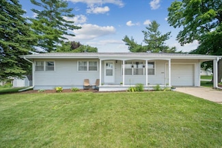 715 6th St NE, Oelwein, IA 50662