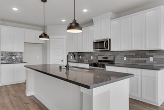 21418 Iberian Magpie Trail, Tomball, TX 77377