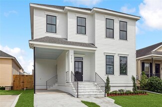 7017 Kenison St, New Orleans, LA 70124