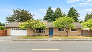 3576 E St, Eureka, CA 95503