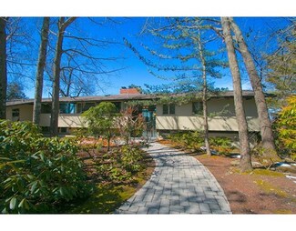 54 Forest Hill Rd, Hampden, MA 01036