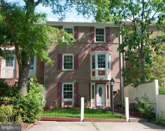 4518 Arendale Square, Alexandria, VA 22309