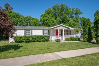 318 S O Keefe St, Cassopolis, MI 49031