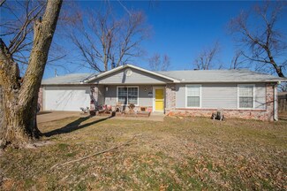 580 Bliss St, Centerton, AR 72719