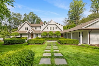 9 Woodside Ln, Westport, CT 06880