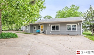 909 W Stockwell St, Lincoln, NE 68522