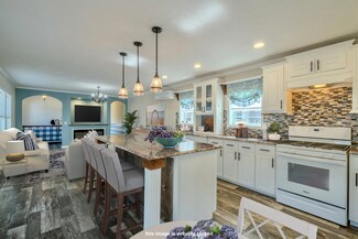 8 Maple Rd, Belmont, ME 04952