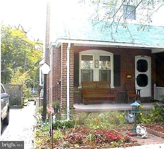 8 E Jefferson St, Media, PA 19063