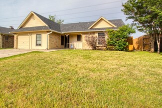 6603 Country Creek Dr, Arlington, TX 76001