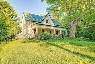 8064 Vilas Rd, Spencer, IN 47460