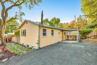 423 E Hersey St, Ashland, OR 97520