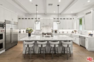 592 30th St, Manhattan Beach, CA 90266