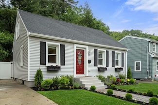 107 Stimson St, West Roxbury, MA 02132