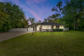 30W032 Batavia Rd, Warrenville, IL 60555