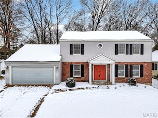 15556 Country Ridge Dr, Chesterfield, MO 63017