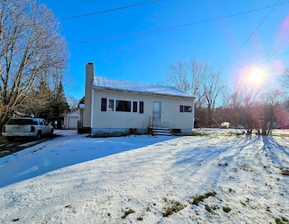 62 W West Main St, Milo, ME 04463