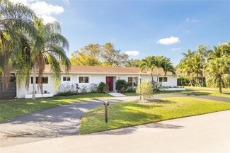 7550 SW 127th St, Pinecrest, FL 33156