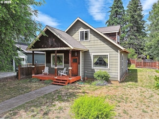 424 NE Wisconsin St, White Salmon, WA 98672