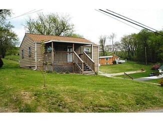 271 Stark Ave, Imperial, PA 15126