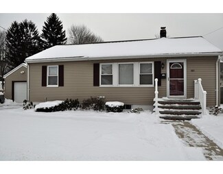 101 Spring St, Stoneham, MA 02180
