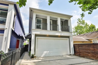 843 E 28th St, Houston, TX 77009