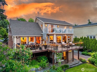 714 13th St, Bellingham, WA 98225