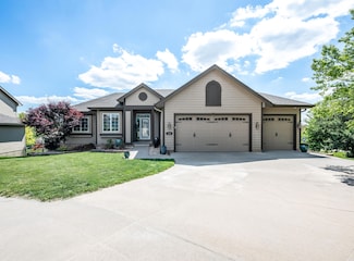 1500 Preston Cir, Council Bluffs, IA 51503
