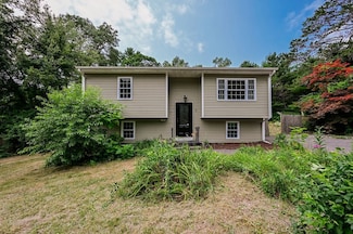 3 Boysenberry Rd, East Wareham, MA 02538