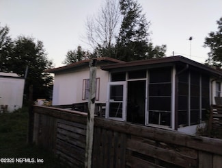 104 Shirley St, Interlachen, FL 32148