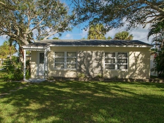 907 Ocean Place, Vero Beach, FL 32963