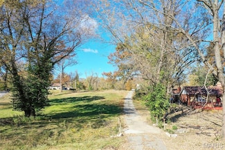 12223 Fontaine Ln, Saint Louis, MO 63138