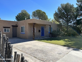 1924 La Jolla Ave, Las Cruces, NM 88005