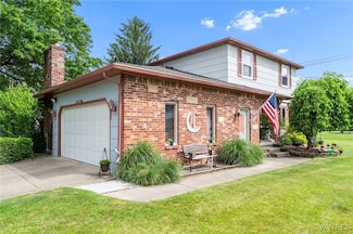284 Pinewood Dr, Buffalo, NY 14224